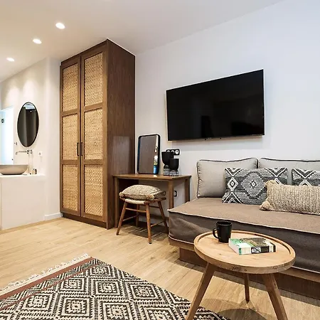 Almi Of Naxos Apartmanhotel 4*