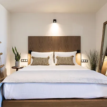 Almi Of Naxos Apartmanhotel