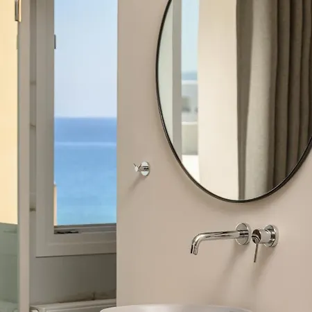 Apartmanhotel Almi Of Naxos 4*