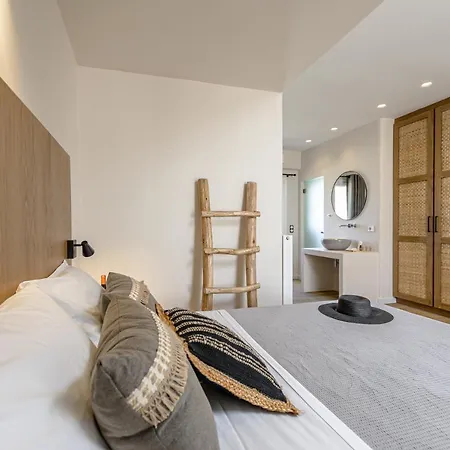 Apartmanhotel Almi Of Naxos 4*