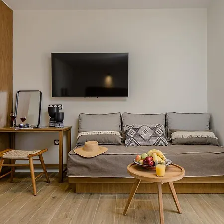 アパートホテル Almi Of Naxos 4*